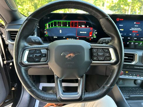 Used 2024 Ford Mustang Premium image 14