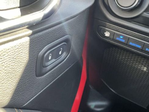 Used 2025 Jeep Wrangler Sahara 4xe w/ Safety Group image 25