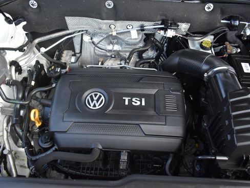 Used 2020 Volkswagen Atlas Cross Sport SE FWD image 50