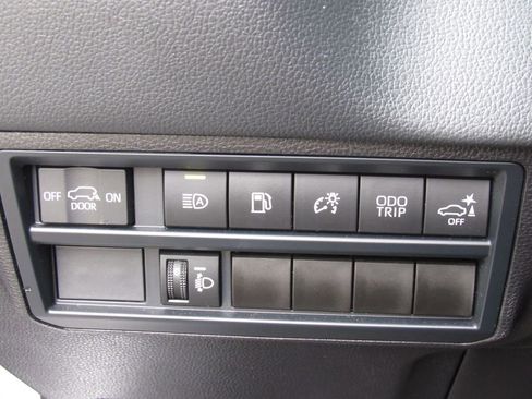 Used 2026 Toyota Sequoia SR5 w/ TRD Off-Road Package AWD/4WD image 41