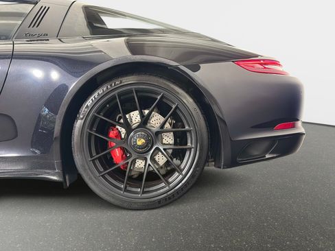 Used 2019 Porsche 911 Targa 4 GTS AWD/4WD image 12