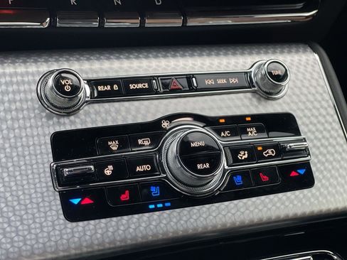 Used 2021 Lincoln Aviator Grand Touring w/ Equipment Group 301A image 26