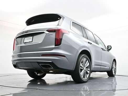 Used 2023 Cadillac XT6 Premium Luxury image 45