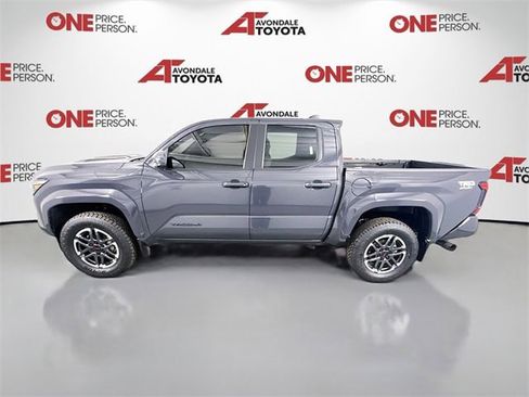 Used 2024 Toyota Tacoma 4x4 Double Cab image 4