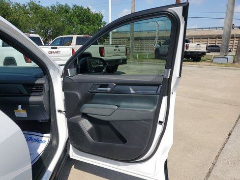 New 2026 GMC Terrain AT4 AWD/4WD image 10