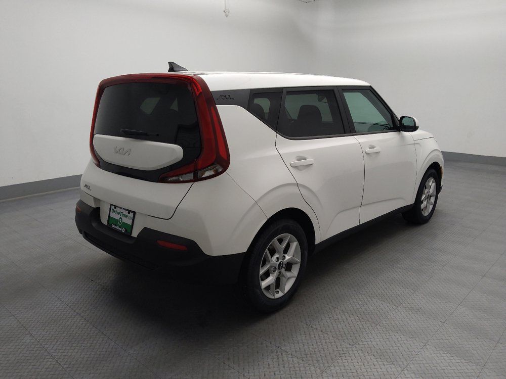 Used 2022 Kia Soul LX w/ Technology Package FWD image 9