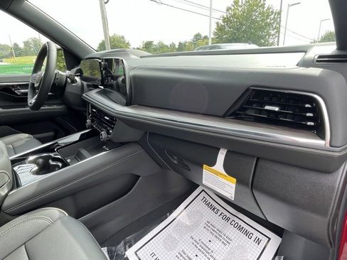 New 2026 Chevrolet Tahoe Premier image 38