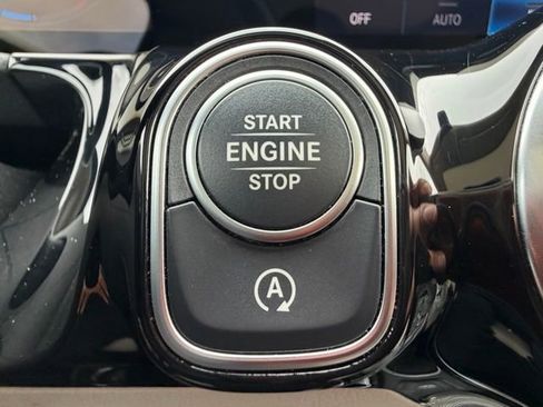 Used 2023 Mercedes-Benz GLA 250 4MATIC image 23