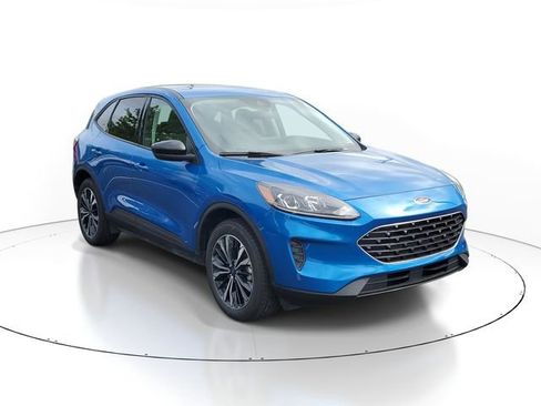 Certified 2021 Ford Escape SE w/ SE Sport Appearance Package AWD/4WD image 2