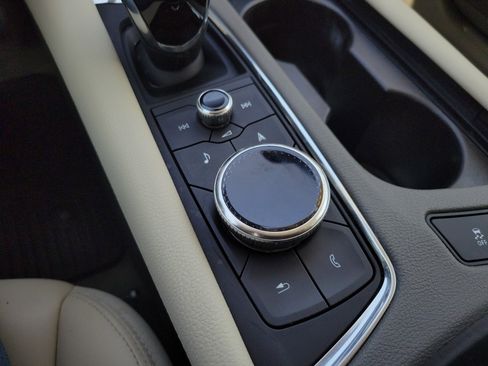 Used 2020 Cadillac XT5 Premium Luxury image 27