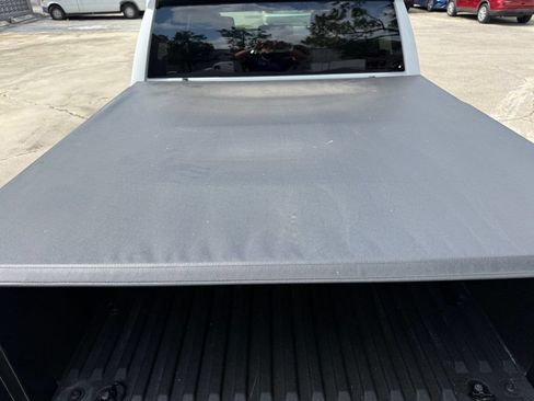 Used 2025 Toyota Tacoma SR5 AWD/4WD image 26