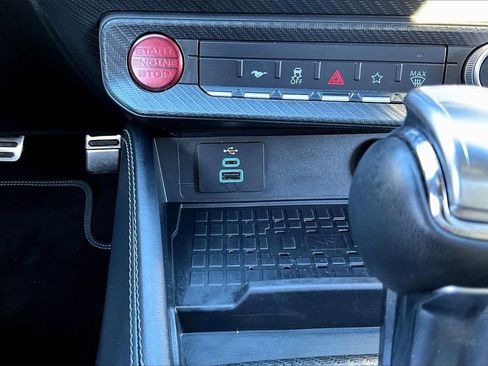 Used 2024 Ford Mustang GT Premium image 15