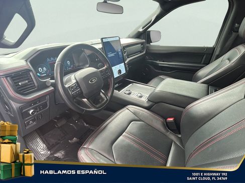 Used 2022 Ford Expedition Limited image 17