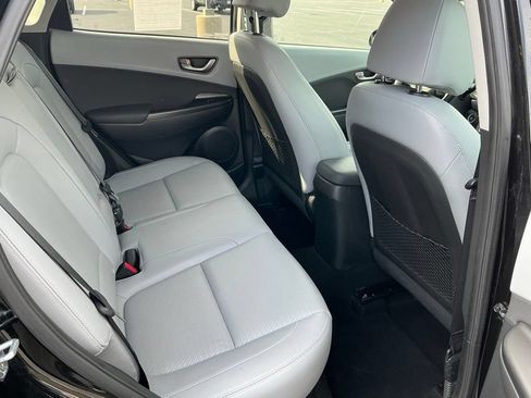 Used 2018 Hyundai Kona Limited AWD/4WD image 35