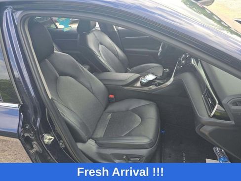 Used 2022 Toyota Camry XSE w/ Navigation Package image 9