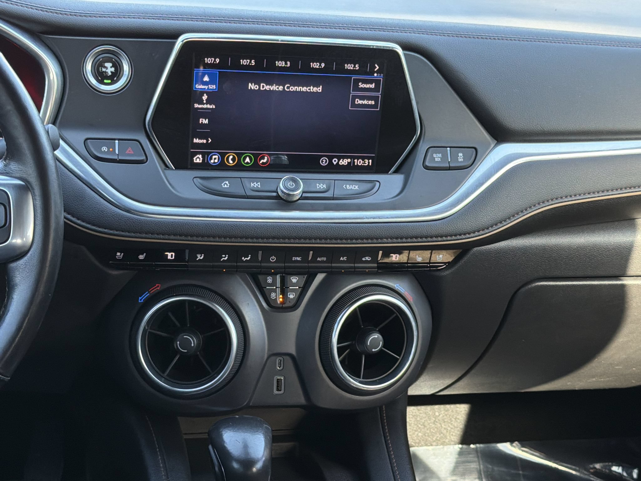 Used 2020 Chevrolet Blazer Premier w/ Driver Confidence II Package FWD image 4