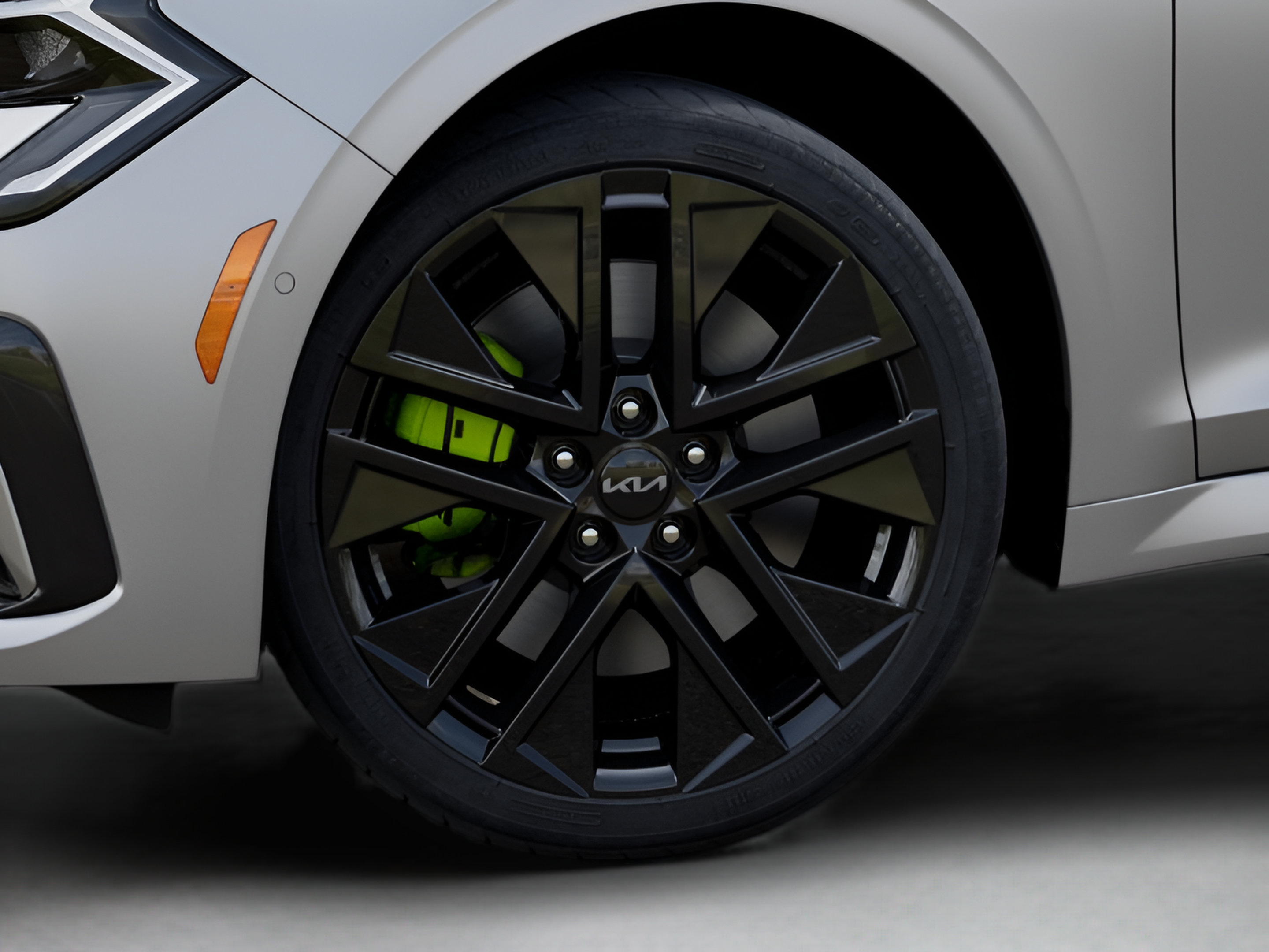 New 2027 Kia K5 GT w/ GT1 Package FWD image 10