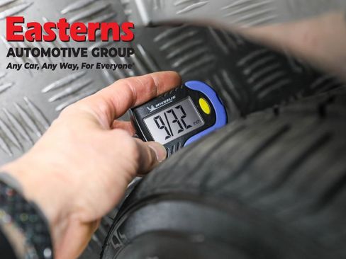 Used 2018 Lexus IS 300 F Sport w/ F Sport Package image 29