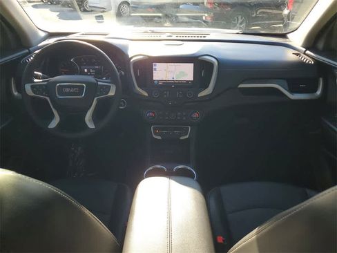 Used 2022 GMC Terrain SLT w/ Infotainment Package II image 12