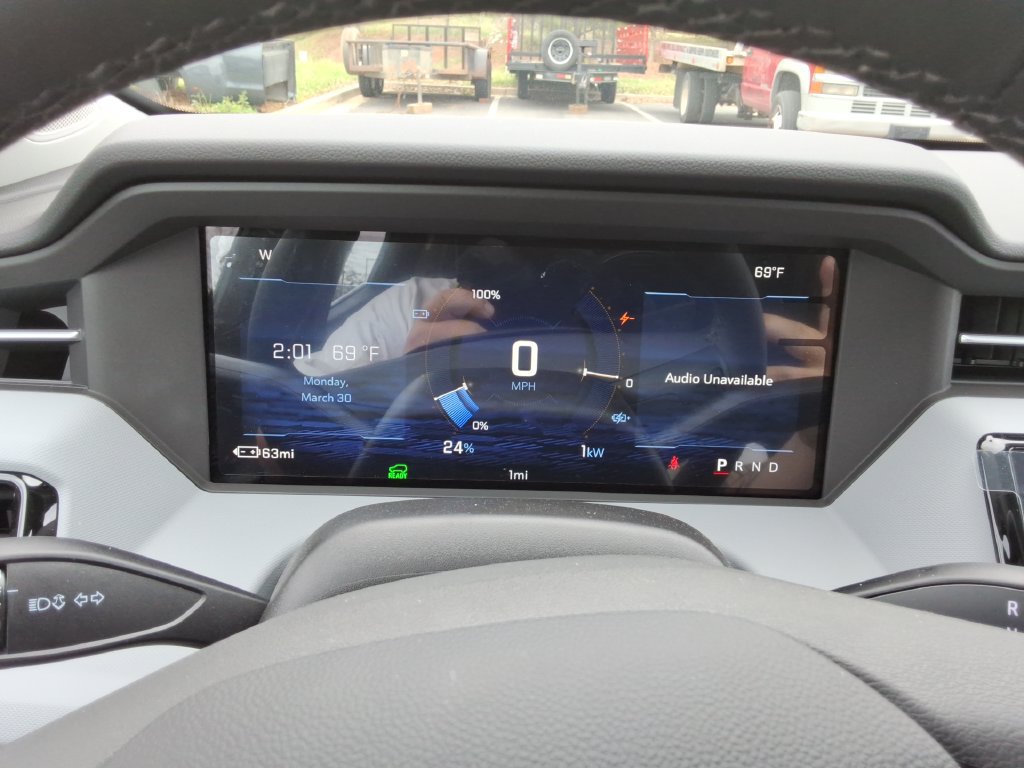 New 2027 Chevrolet Bolt LT w/ Comfort Package FWD image 26