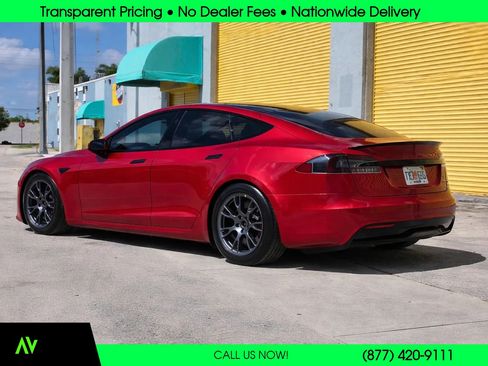 Used 2021 Tesla Model S Plaid image 6