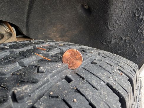 Used 2022 Chevrolet Silverado 2500 LT w/ Convenience Package image 37