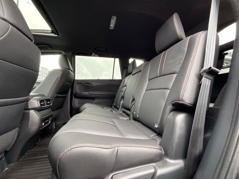 Used 2024 Honda Passport TrailSport image 13