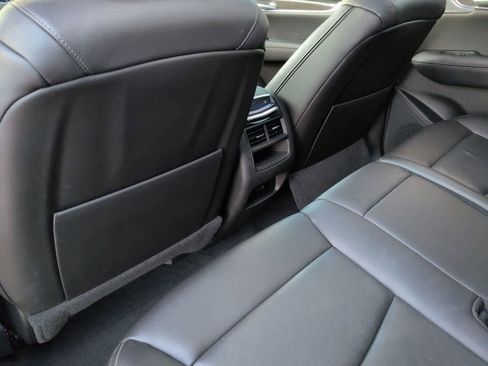 Used 2023 Cadillac XT5 Sportv w/ Technology Package image 18