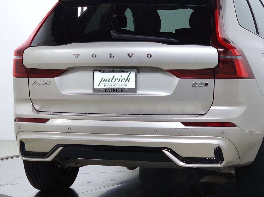 Used 2026 Volvo XC60 B5 Plus AWD/4WD image 9