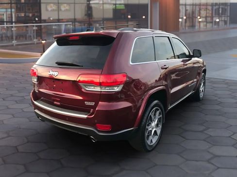 Used 2018 Jeep Grand Cherokee Limited image 4