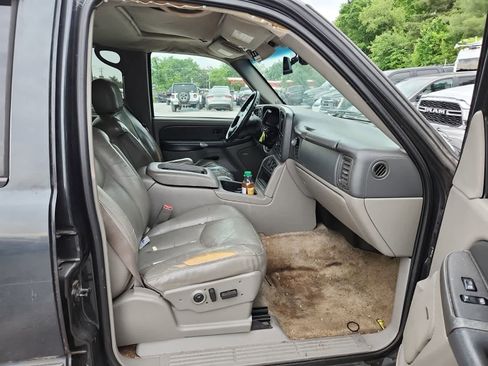 Used 2003 GMC Yukon SLT w/ 1SD Preferred Equipment Group AWD/4WD image 22