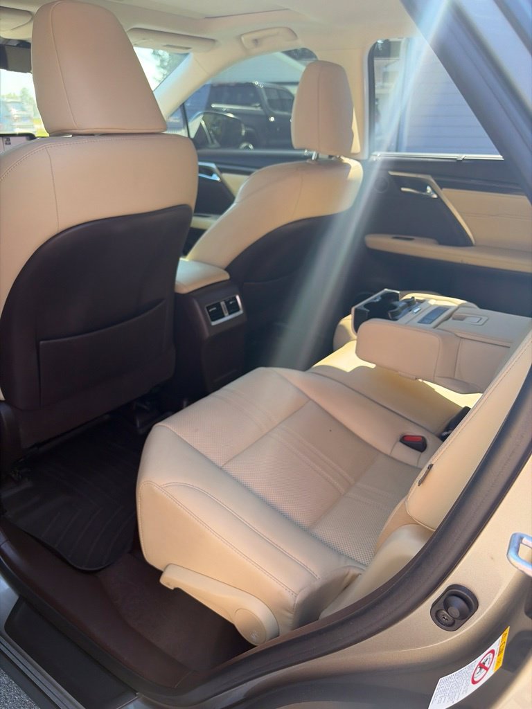 Used 2018 Lexus RX 350L Luxury w/ Accessory Package FWD image 10