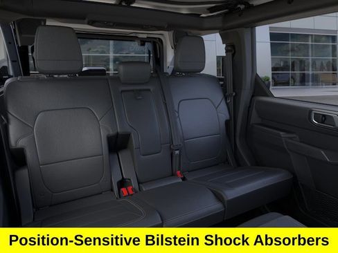 New 2025 Ford Bronco Badlands w/ Sasquatch Package AWD/4WD image 12