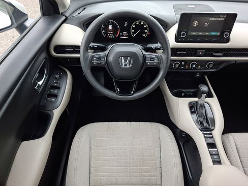 Used 2024 Honda HR-V LX image 11