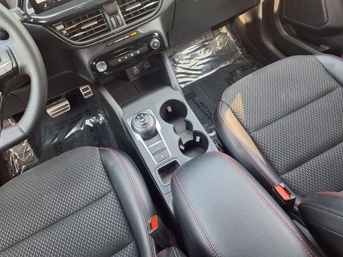 Used 2024 Ford Escape ST-Line w/ Tech Pack #1 AWD/4WD image 12