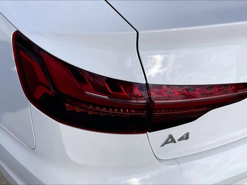 Used 2020 Audi A4 2.0T Premium w/ Convenience Package image 27