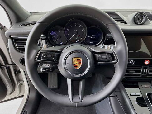 New 2026 Porsche Macan image 15