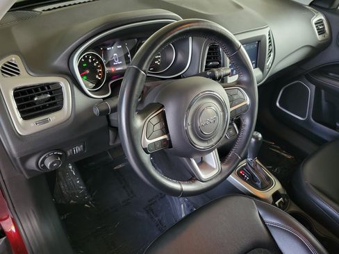 Certified 2020 Jeep Compass Latitude FWD image 16