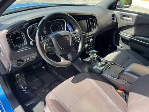 Used 2015 Dodge Charger SXT RWD image 14