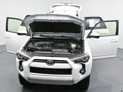 Used 2024 Toyota 4Runner TRD Off-Road image 46
