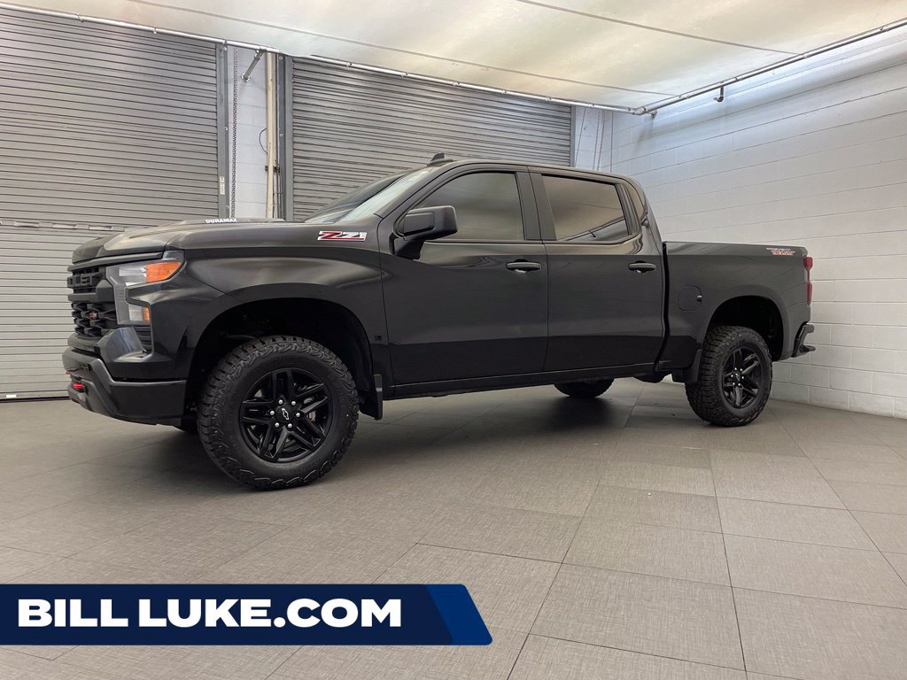 Used 2025 Chevrolet Silverado 1500 Custom Trail Boss AWD/4WD image 1