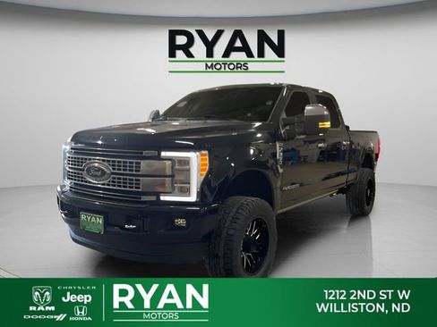 Used 2017 Ford F350 Platinum w/ Platinum Ultimate Package AWD/4WD image 7