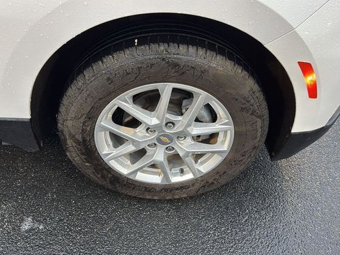 Used 2022 Chevrolet Equinox LT image 33