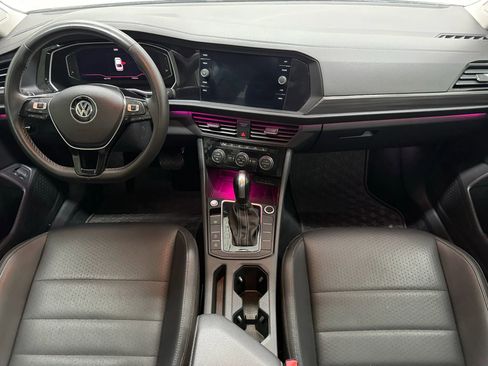 Used 2021 Volkswagen Jetta SEL image 2