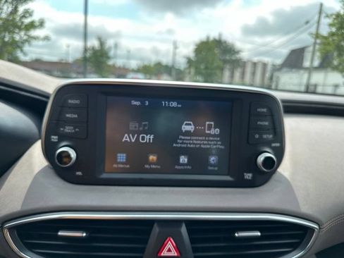 Used 2019 Hyundai Santa Fe Limited AWD/4WD image 10