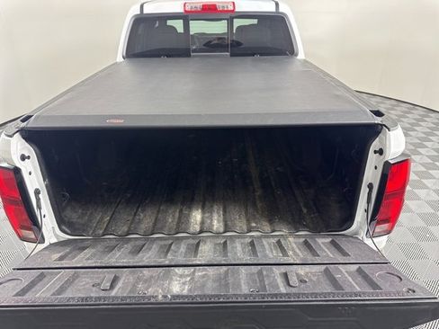 Used 2023 Chevrolet Colorado ZR2 w/ ZR2 Convenience Package III image 9