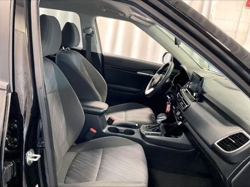Used 2023 Kia Seltos LX image 11
