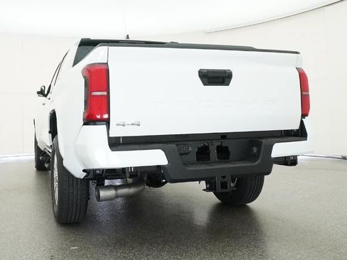 New 2026 Toyota Tacoma SR5 AWD/4WD image 22