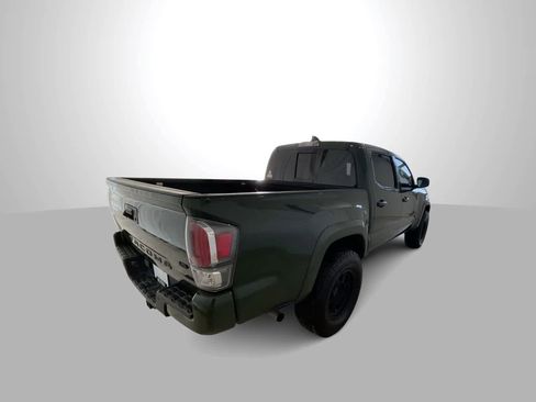 Used 2021 Toyota Tacoma TRD Sport w/ Technology Package image 8