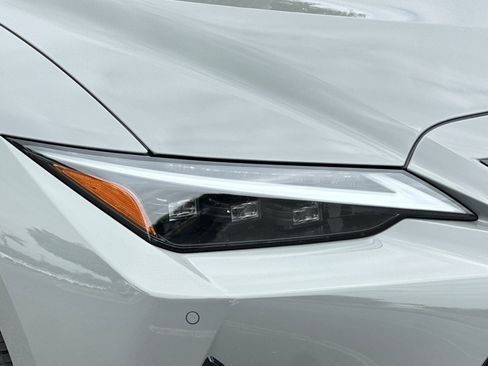 Used 2025 Lexus IS 350 F Sport w/ Navigation Package AWD/4WD image 13